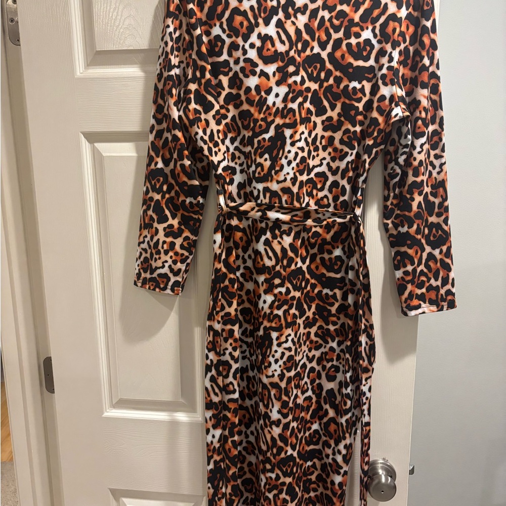 Leopard Print Bodycon Dress 🐆 (Size XL)